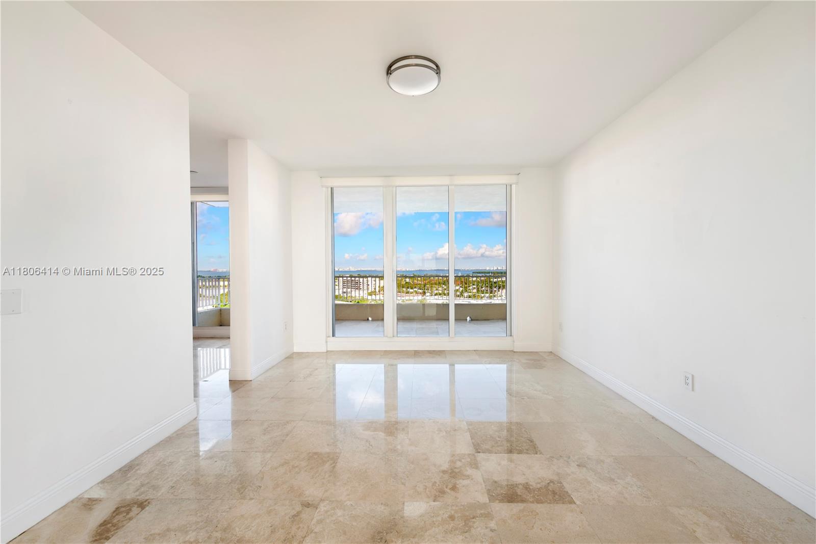 781 Crandon Boulevard, Unit 1404 Key Biscayne, FL 33149 - Photo 7 of 20