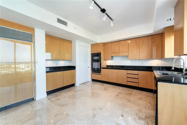 $17,500 | 781 Crandon Boulevard, Unit 1404, Key Biscayne, FL 33149