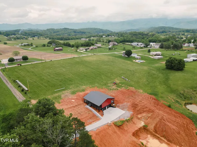 $450,000 | 105 Ottinger Lane, Chuckey, TN 37641