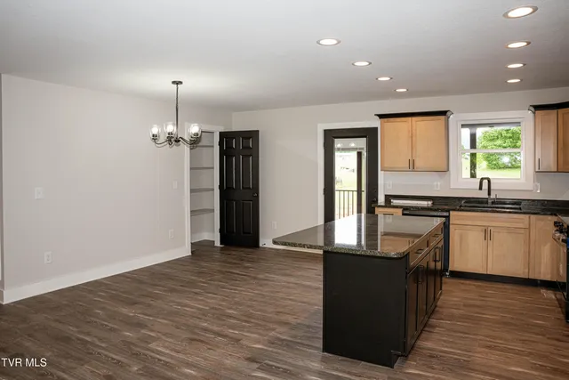 $450,000 | 105 Ottinger Lane, Chuckey, TN 37641