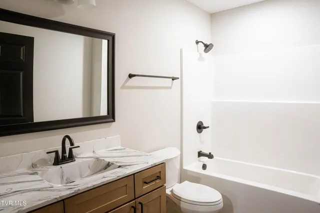 $450,000 | 105 Ottinger Lane, Chuckey, TN 37641