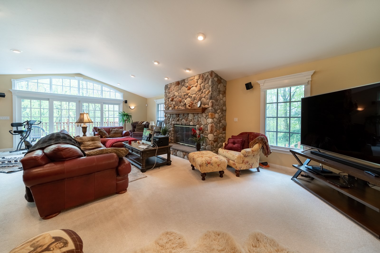 59626 Clover Road Mishawaka, IN 46544 - Photo 12 of 31