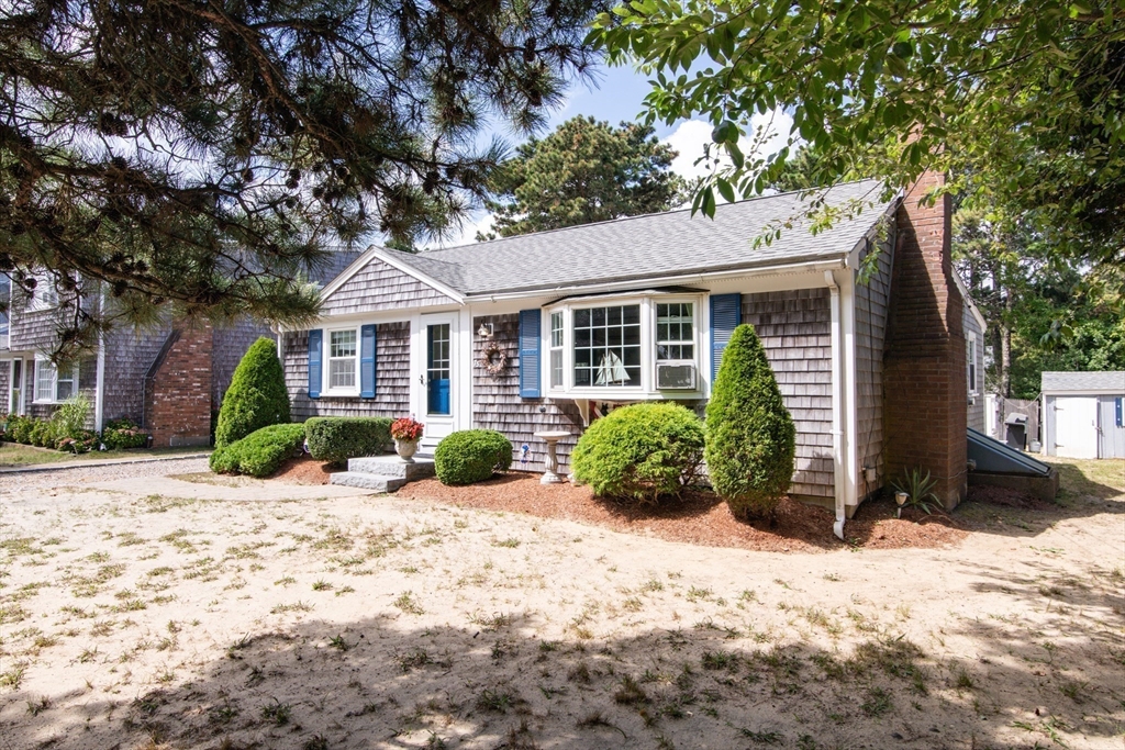 75 Susan Ruth Road Dennis, MA 02639 - Photo 3 of 31