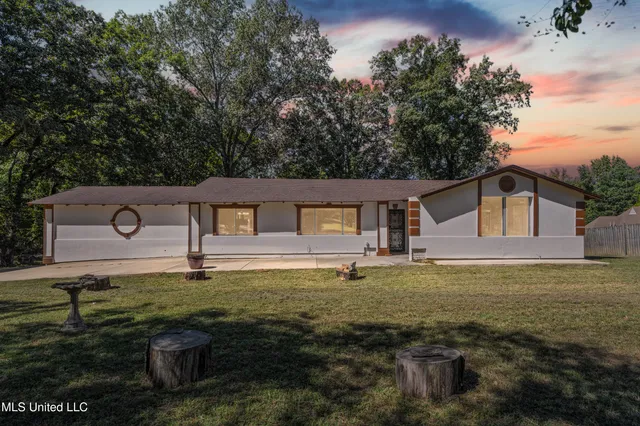 $315,000 | 7133 Stanley Drive, Olive Branch, MS 38654