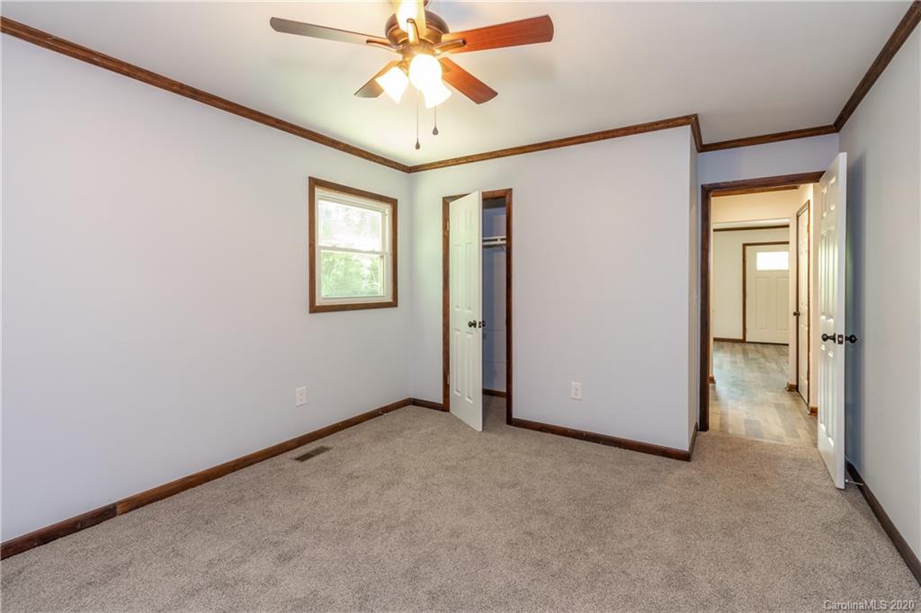 381 Pole Miller Road Brevard, NC 28712 - Photo 11 of 33 Gallery Image 11