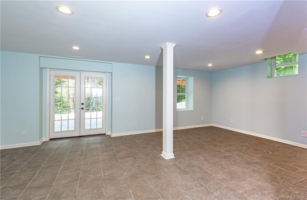 381 Pole Miller Road Brevard, NC 28712 - Photo 17 of 33 Gallery Image 17