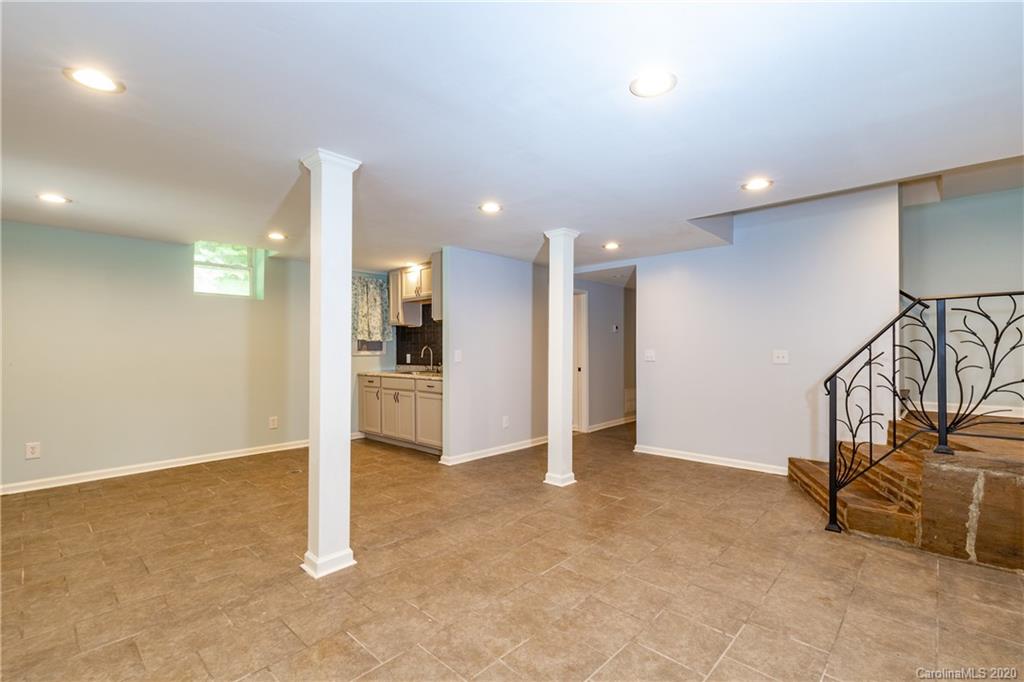 381 Pole Miller Road Brevard, NC 28712 - Photo 18 of 33 Gallery Image 18