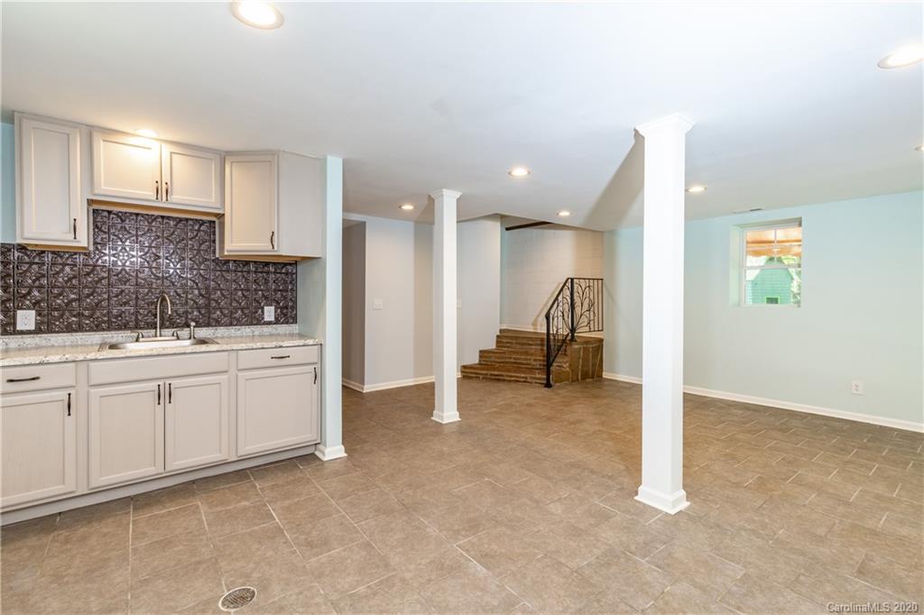 381 Pole Miller Road Brevard, NC 28712 - Photo 19 of 33 Gallery Image 19