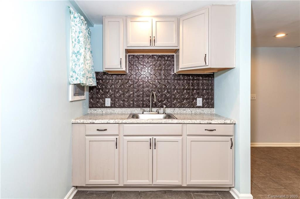 381 Pole Miller Road Brevard, NC 28712 - Photo 20 of 33 Gallery Image 20
