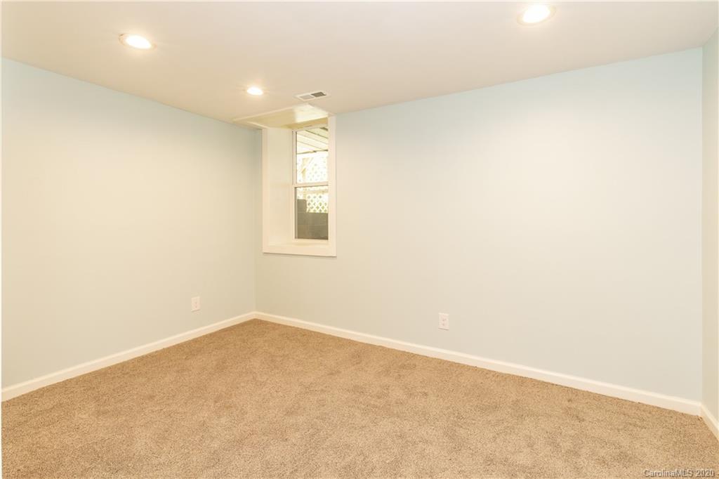 381 Pole Miller Road Brevard, NC 28712 - Photo 25 of 33 Gallery Image 25