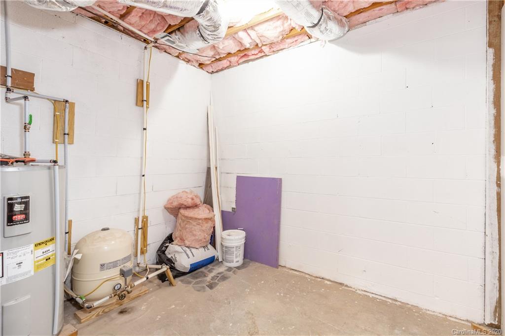 381 Pole Miller Road Brevard, NC 28712 - Photo 27 of 33 Gallery Image 27