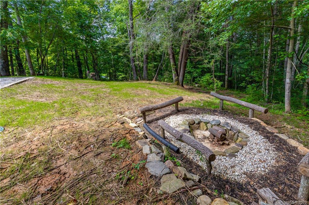 381 Pole Miller Road Brevard, NC 28712 - Photo 30 of 33 Gallery Image 30