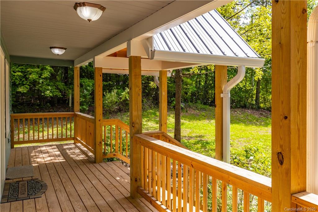 381 Pole Miller Road Brevard, NC 28712 - Photo 5 of 33 Gallery Image 5
