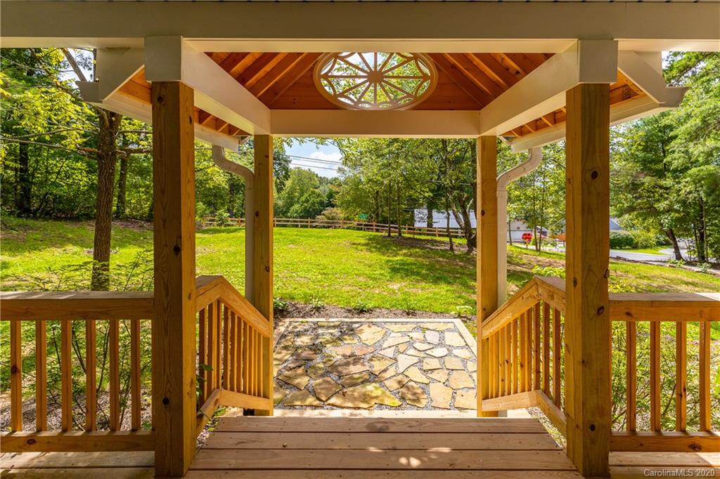 381 Pole Miller Road Brevard, NC 28712 - Photo 6 of 33 Gallery Image 6
