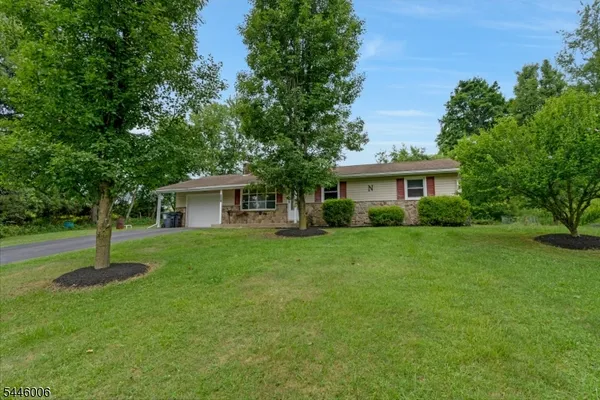 $415,000 | 209 Spring Garden Road, Milford, NJ 08848