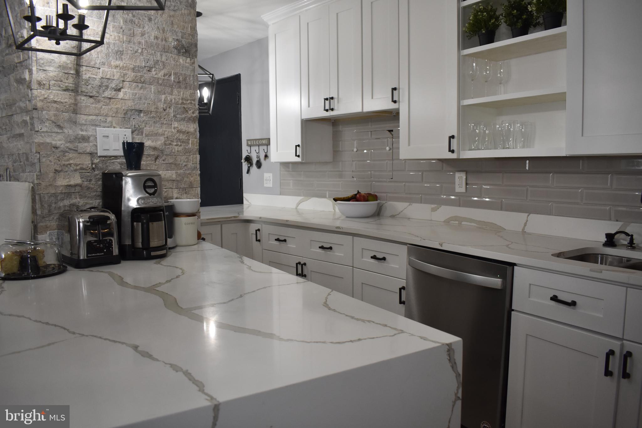 3900 West Ford Road, Unit 14K Philadelphia, PA 19131 - Photo 3 of 19