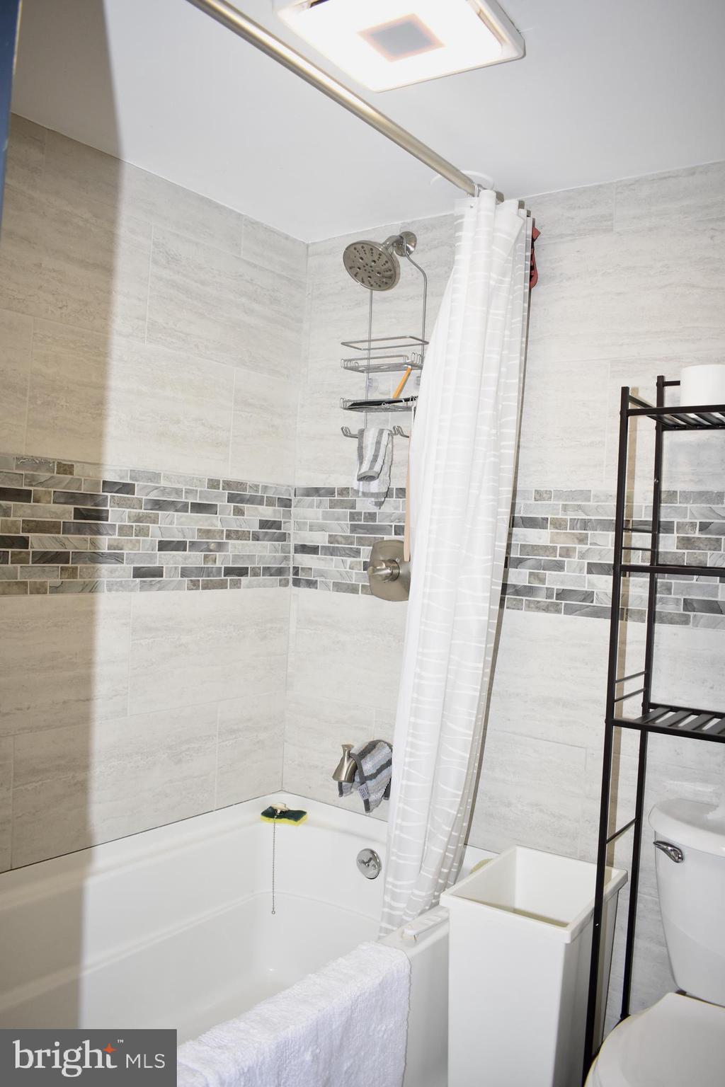 3900 West Ford Road, Unit 14K Philadelphia, PA 19131 - Photo 9 of 19