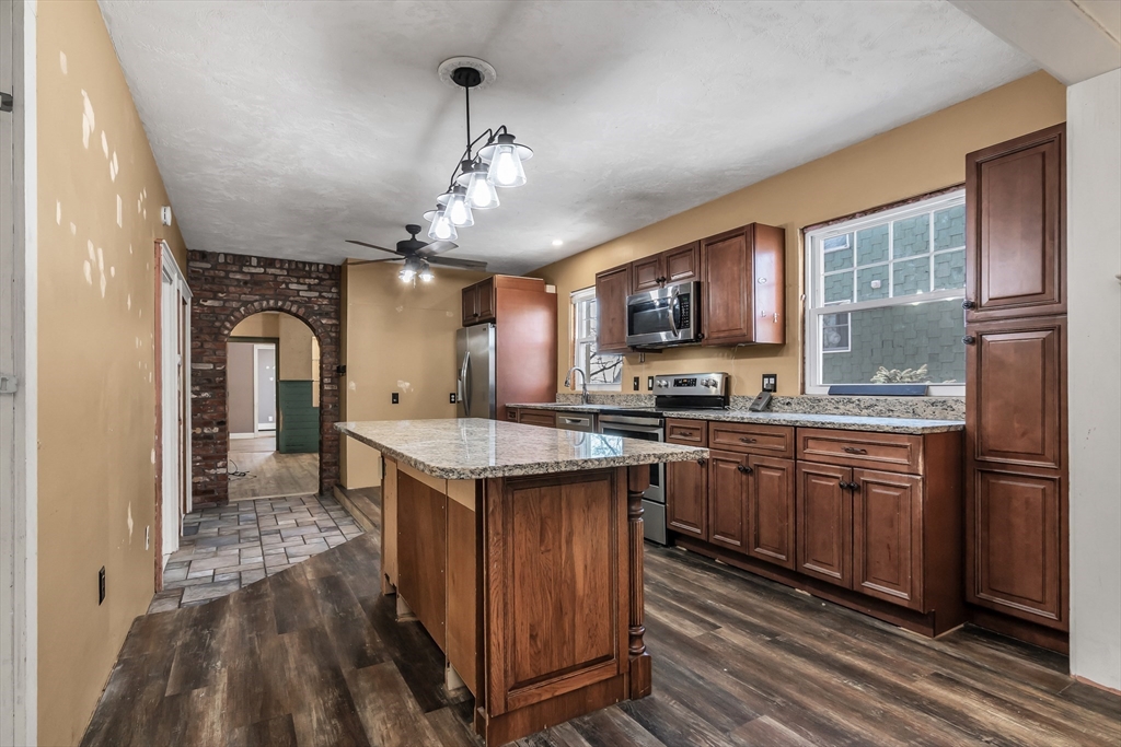 83 Prospect Street, Unit 1 Worcester, MA 01605 - Photo 11 of 24