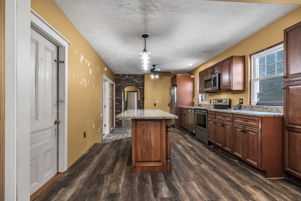 83 Prospect Street, Unit 1 Worcester, MA 01605 - Photo 12 of 24