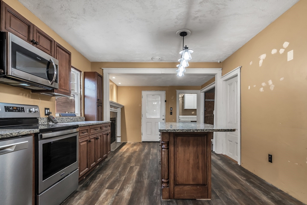 83 Prospect Street, Unit 1 Worcester, MA 01605 - Photo 9 of 24