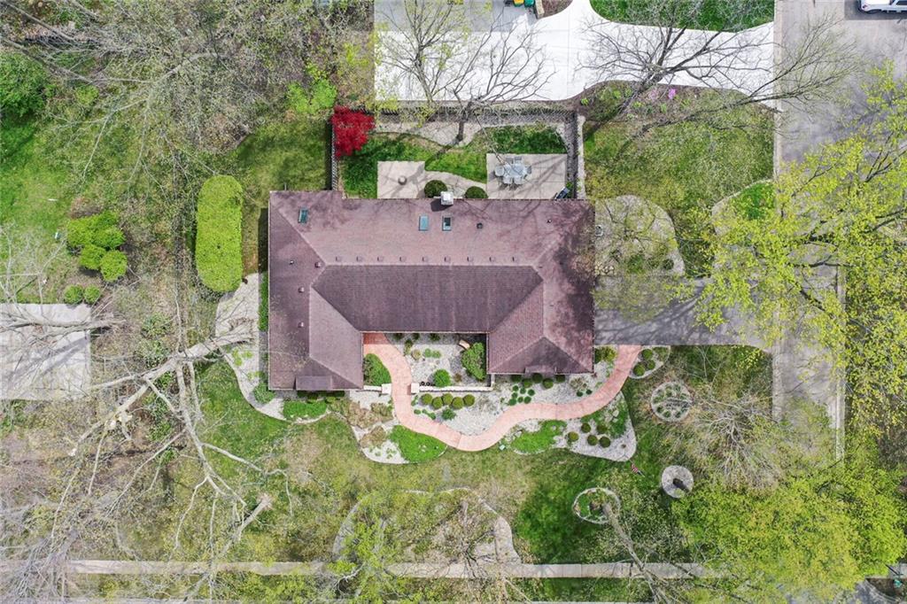 2155 Brewster Road Indianapolis, IN 46260 - Photo 50 of 55 Gallery Image 50