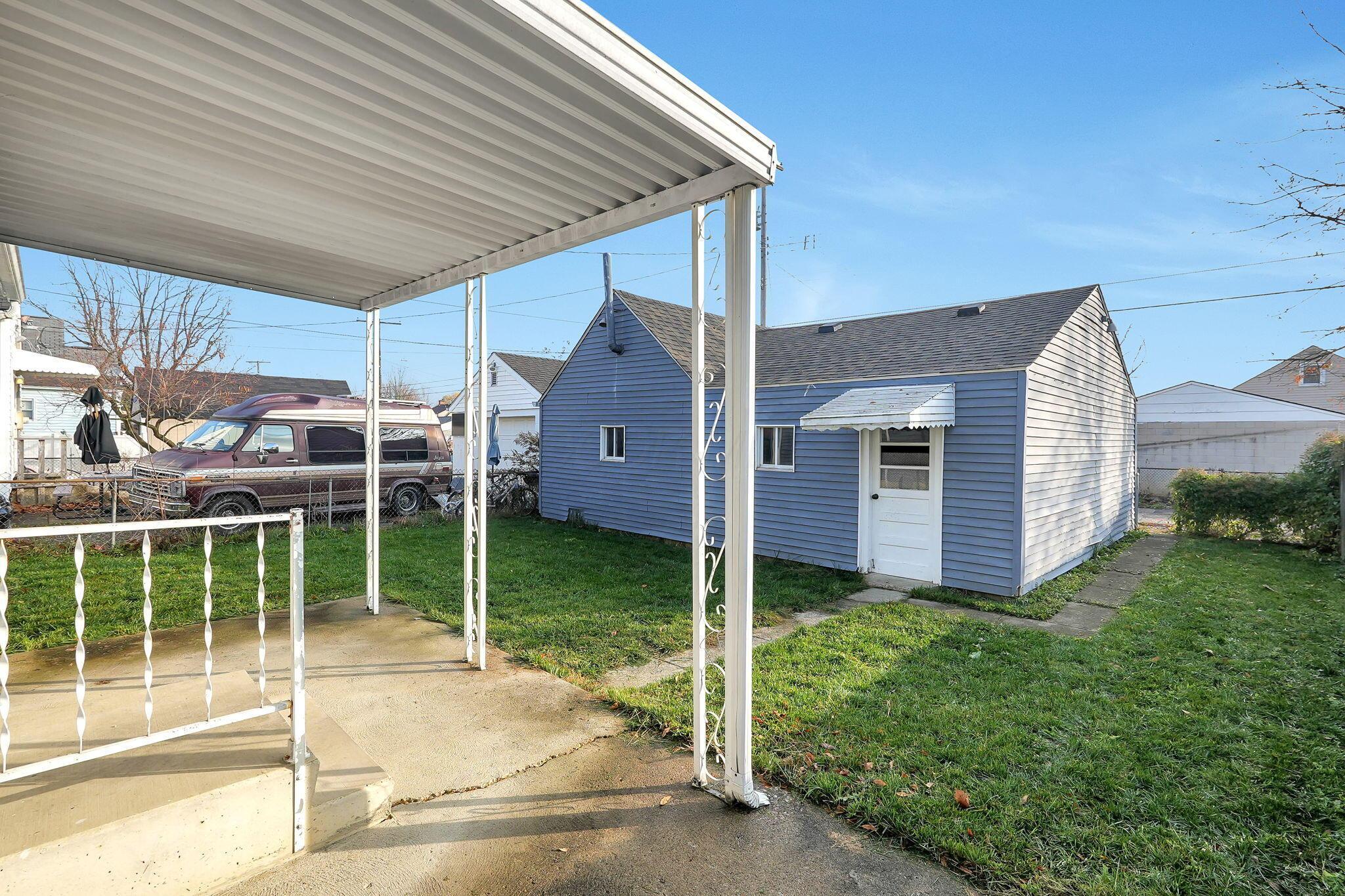 814 Chestershire Road Columbus, OH 43204 - Photo 35 of 51 32-web-or-mls-814-chestershire-rd