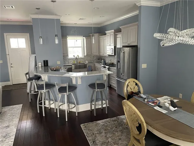 $4,000 | 1901 Gentilly Boulevard, New Orleans, LA 70119