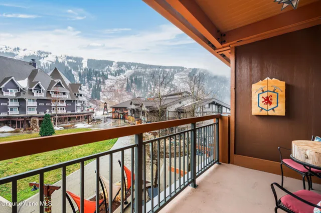 $899,000 | 124 Village Lane, Unit 305, Sandpoint, ID 83864