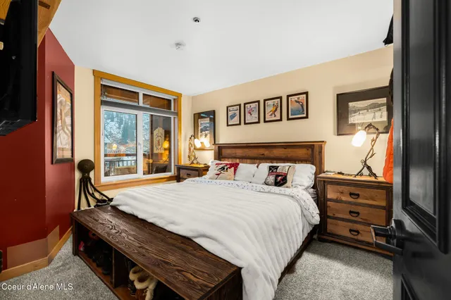 $899,000 | 124 Village Lane, Unit 305, Sandpoint, ID 83864