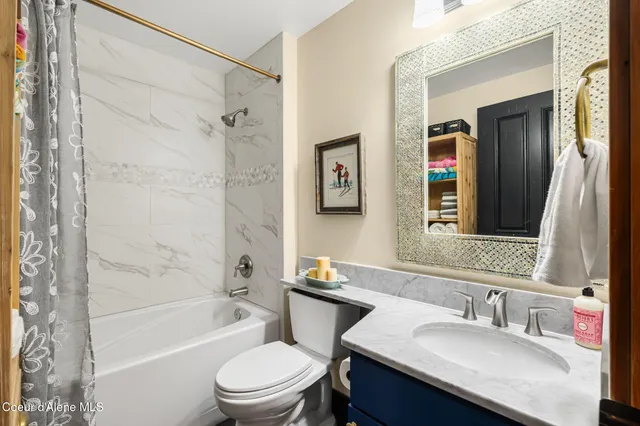 $899,000 | 124 Village Lane, Unit 305, Sandpoint, ID 83864