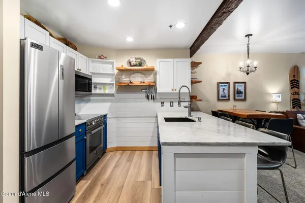 $889,000 | 124 Village Lane, Unit 305, Sandpoint, ID 83864