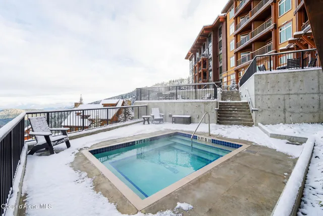 $899,000 | 124 Village Lane, Unit 305, Sandpoint, ID 83864