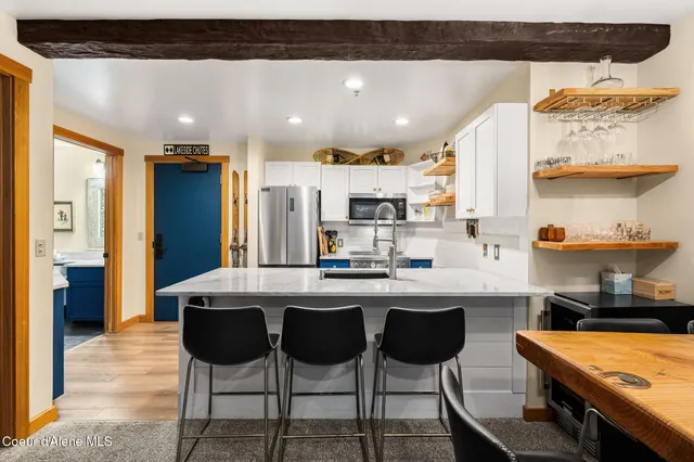 $899,000 | 124 Village Lane, Unit 305, Sandpoint, ID 83864