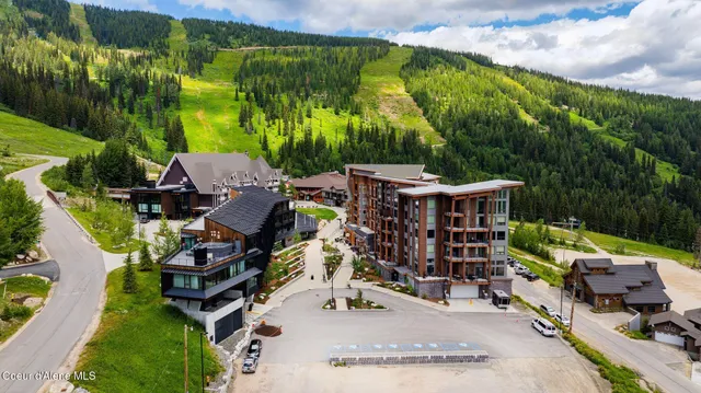 $899,000 | 124 Village Lane, Unit 305, Sandpoint, ID 83864