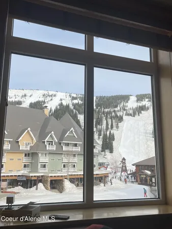$889,000 | 124 Village Lane, Unit 305, Sandpoint, ID 83864