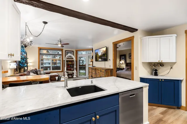 $899,000 | 124 Village Lane, Unit 305, Sandpoint, ID 83864