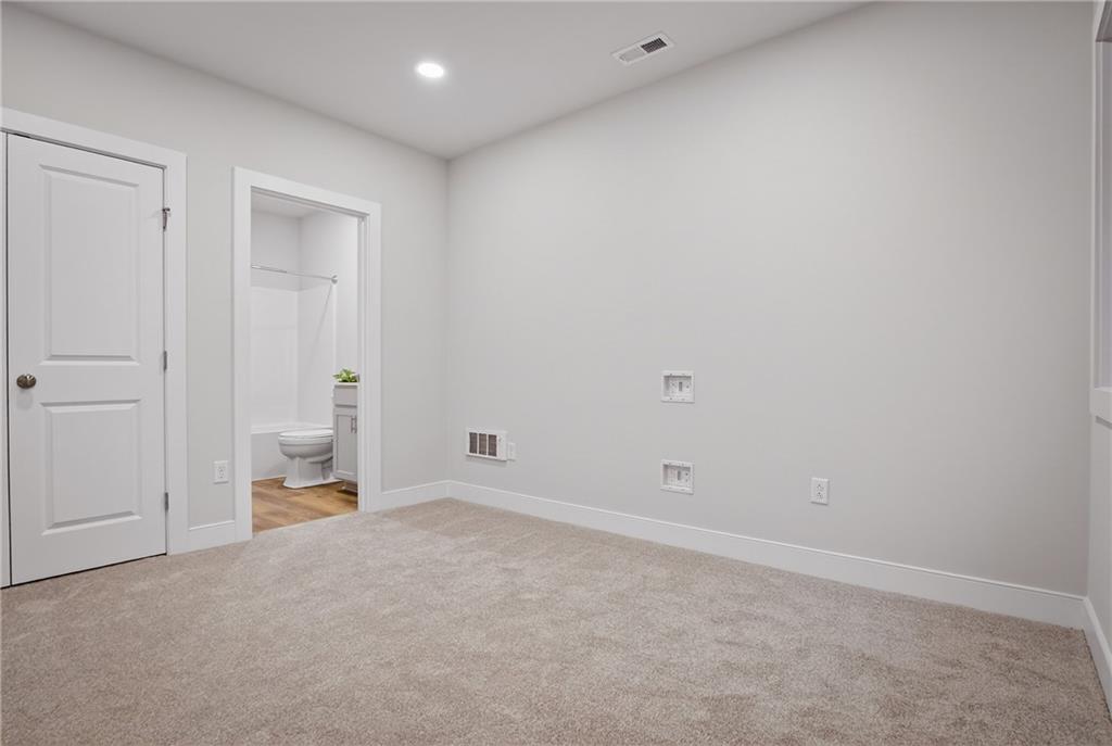 4022 Cottage Way Bridgeville, PA 15017 - Photo 42 of 47 a view of an empty room