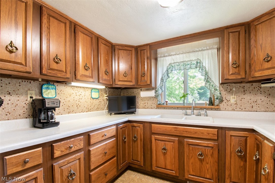 6205 Warren - Sharon Road Brookfield, OH 44403 - Photo 14 of 34 Gallery Image 14