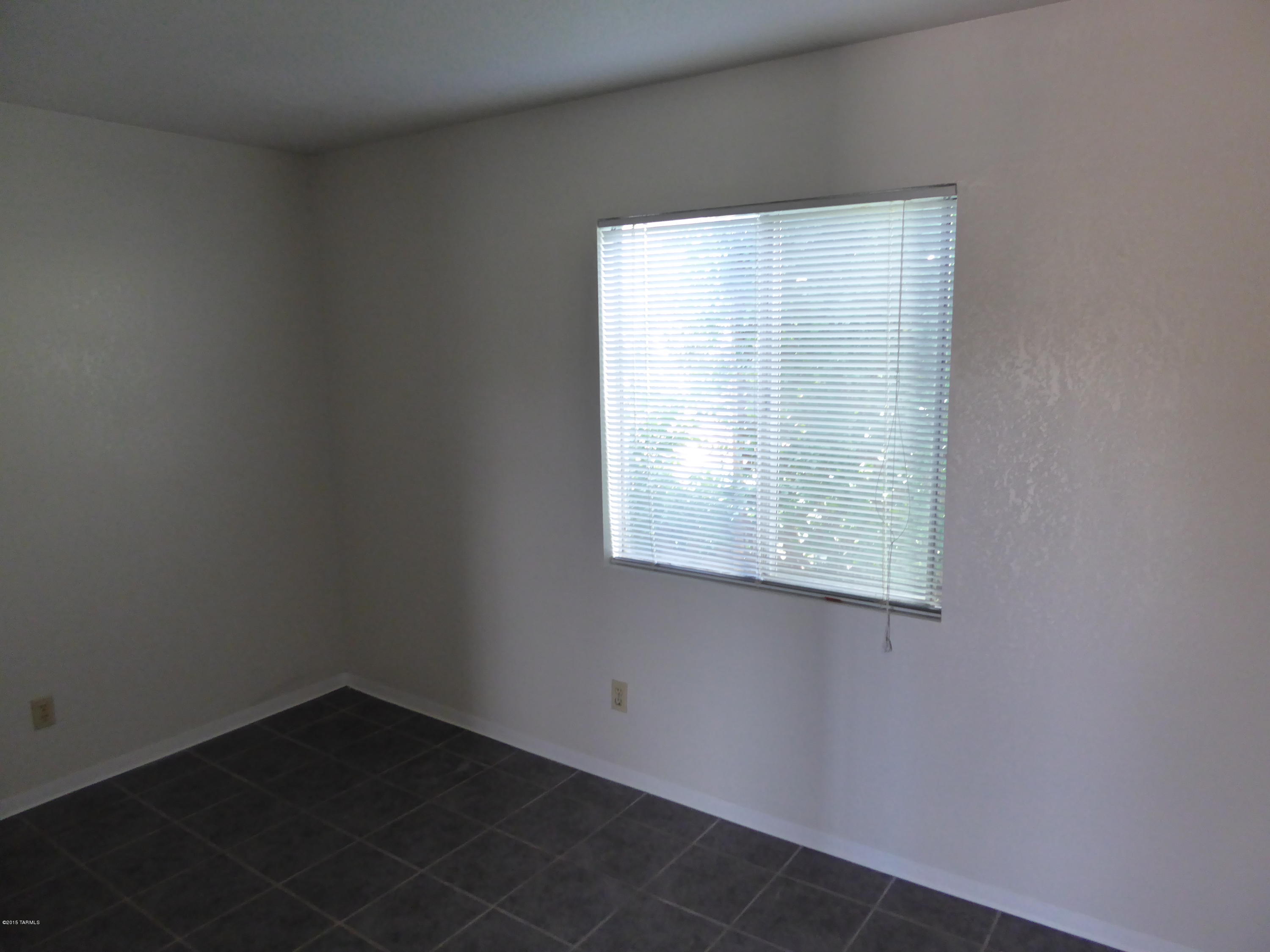 3131 East Fairmount Street Tucson, AZ 85716 - Photo 6 of 7