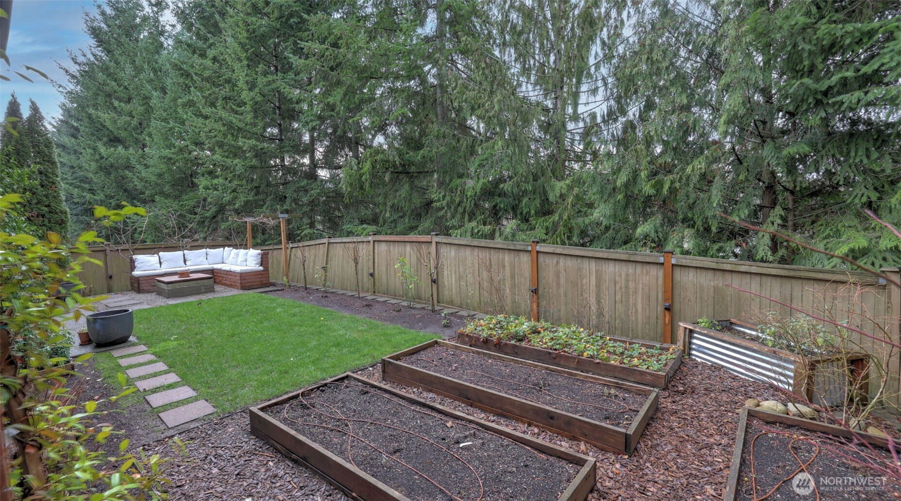 629 Field Place Northeast Renton, WA 98059 - Photo 33 of 37 Gallery Image 33