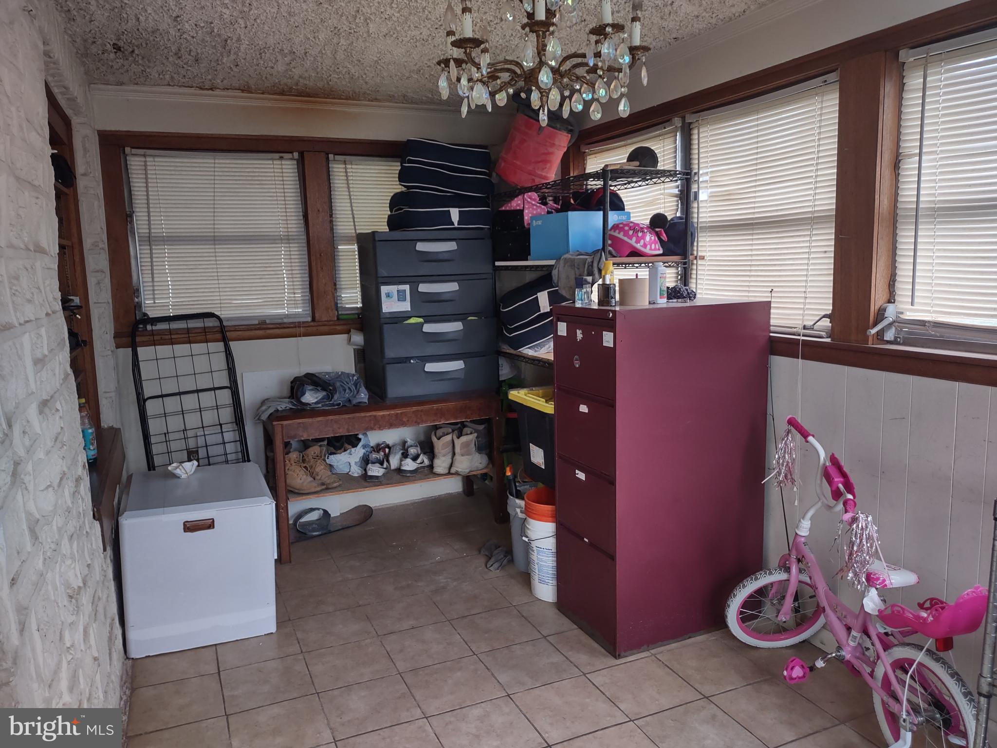 101 Copley Road Upper Darby, PA 19082 - Photo 22 of 36 a room with furniture and window