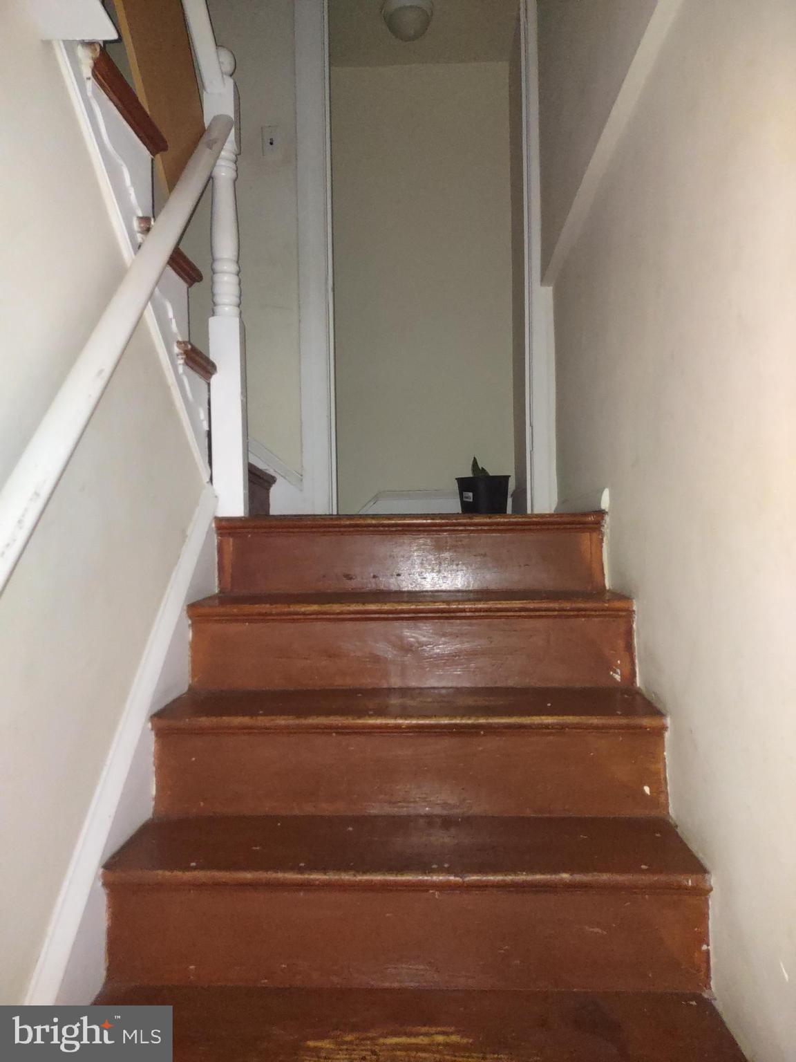 101 Copley Road Upper Darby, PA 19082 - Photo 24 of 36 a view of entryway