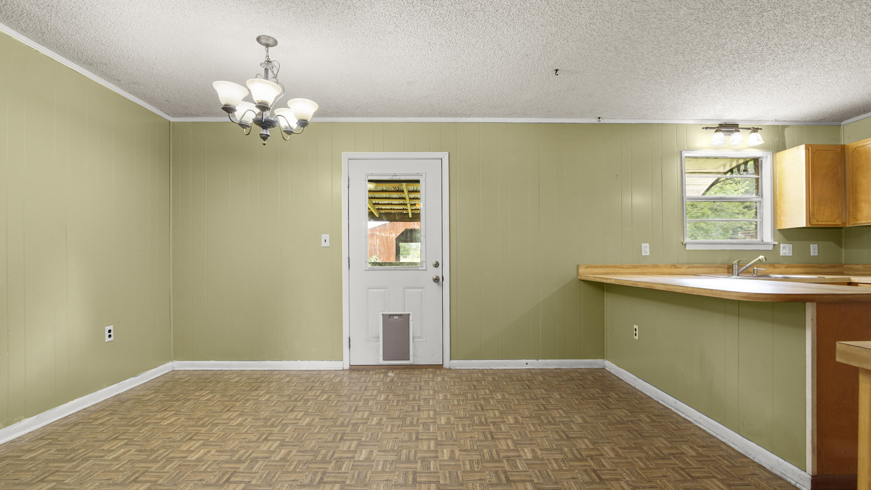 270 Windham Way DeFuniak Springs, FL 32433 - Photo 12 of 51 a view of an empty room with a sink