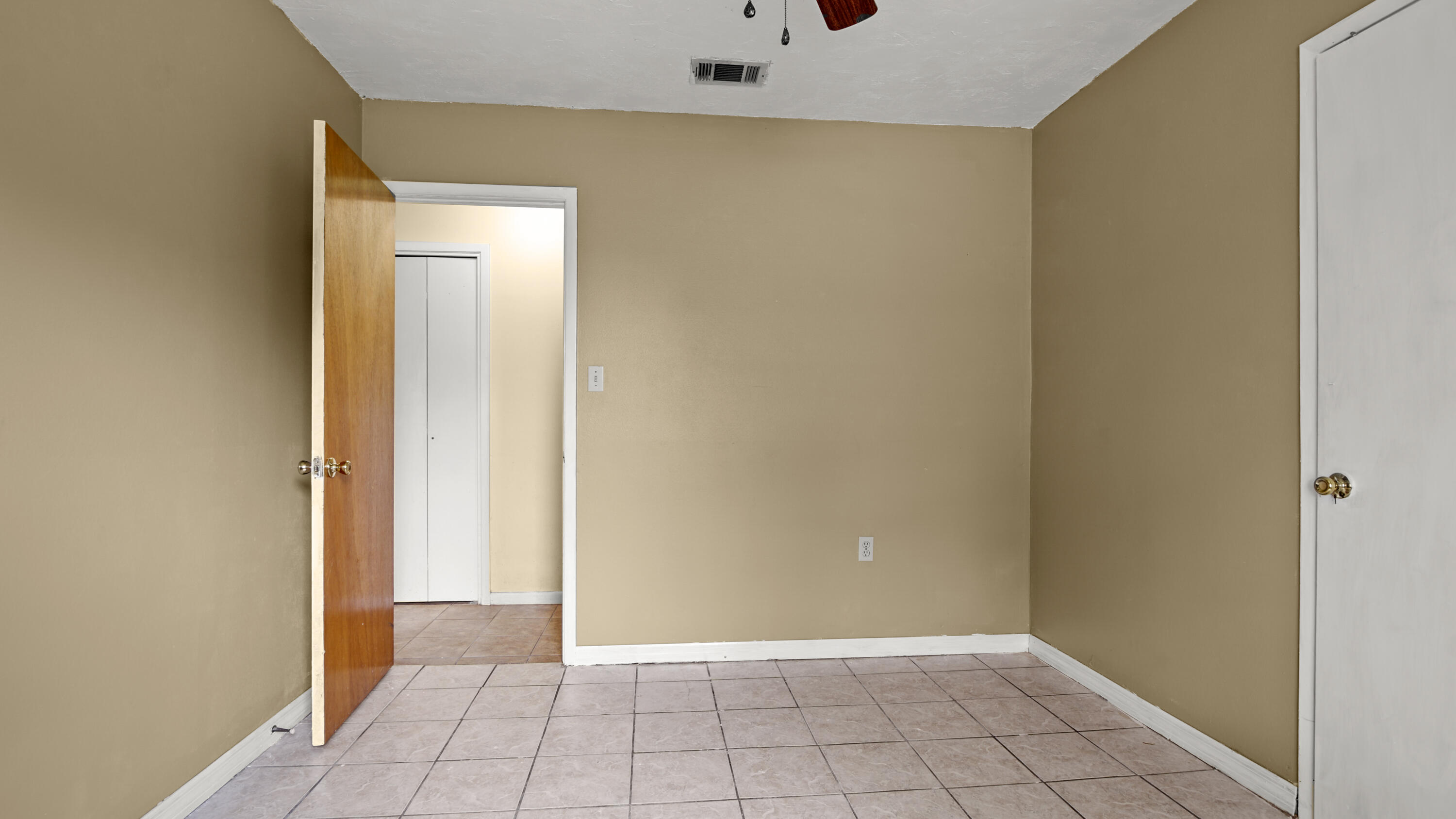 270 Windham Way DeFuniak Springs, FL 32433 - Photo 24 of 51 a view of an empty room
