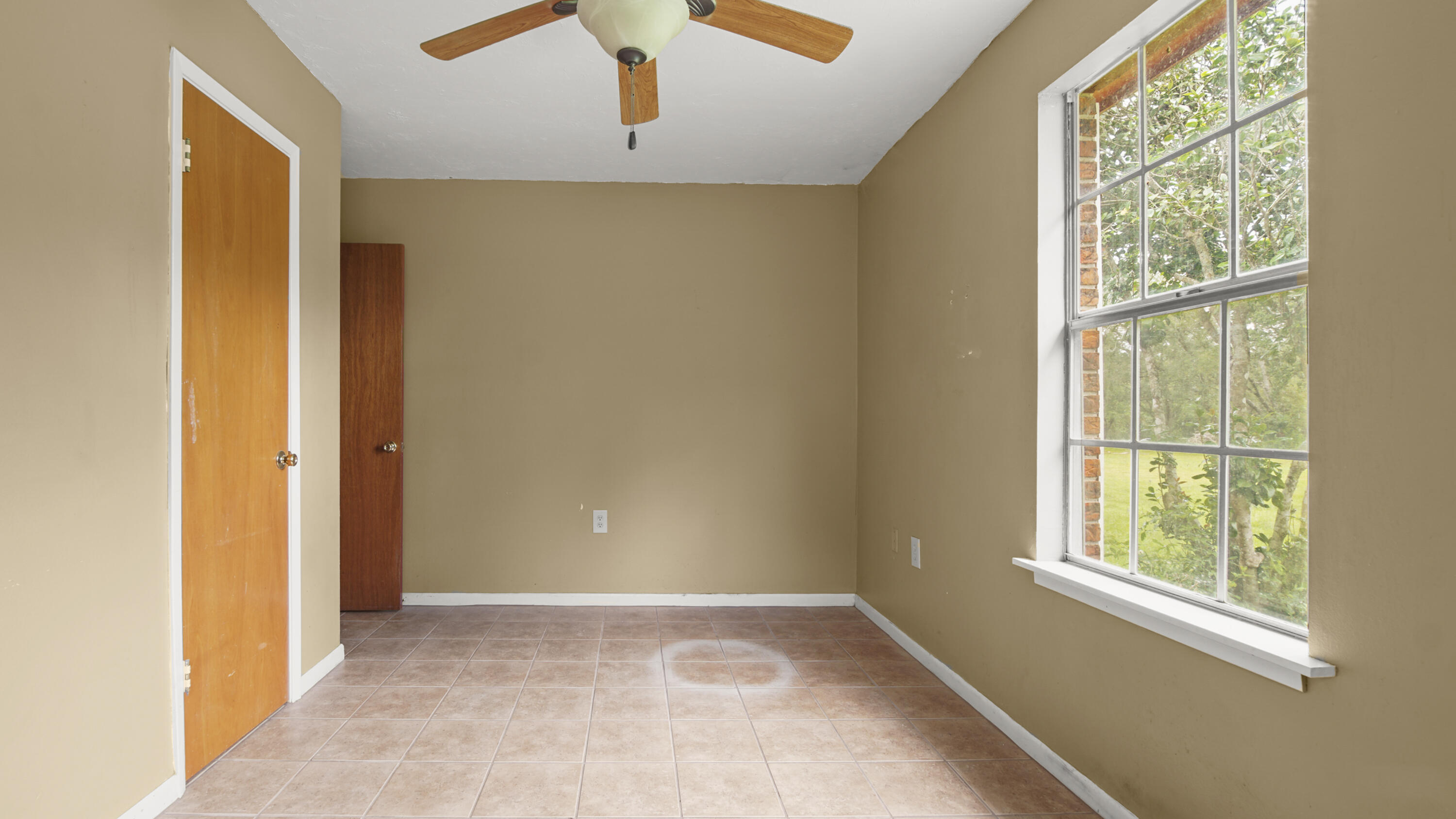 270 Windham Way DeFuniak Springs, FL 32433 - Photo 26 of 51 a view of an empty room with a window