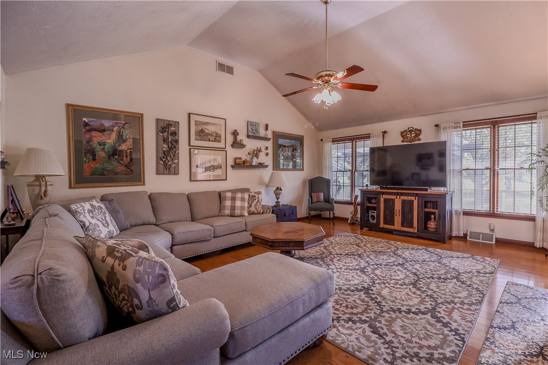 12853 Diagonal Road Lagrange, OH 44050 - Photo 8 of 42 Gallery Image 8