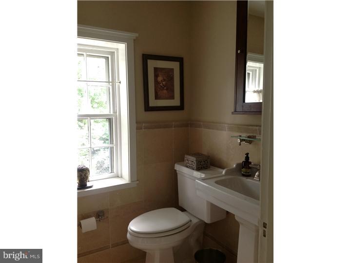 541 Custis Road Glenside, PA 19038 - Photo 16 of 21 Master Bathroom
