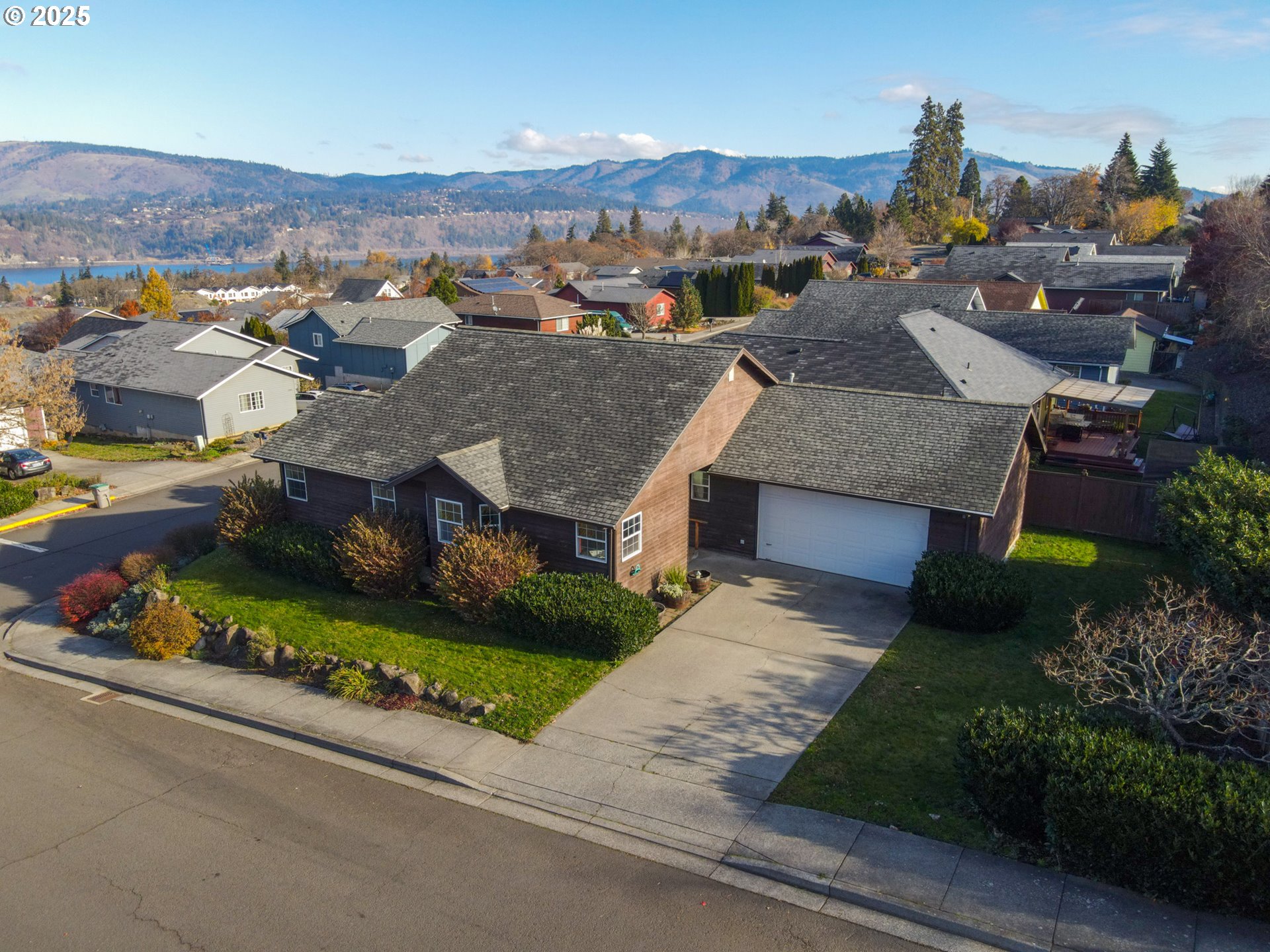 an aerial view of multiple house