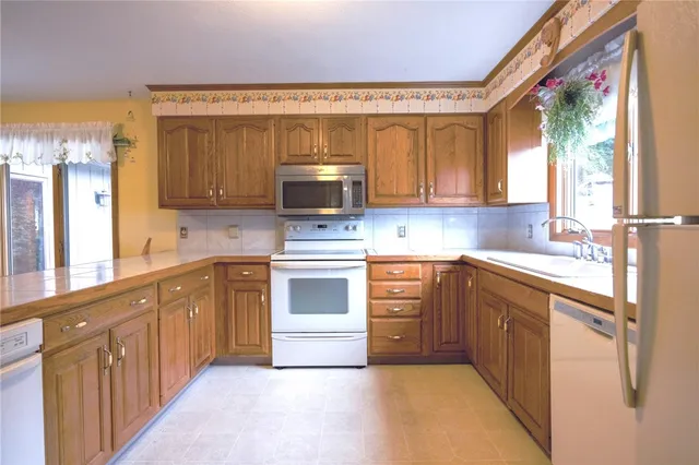 $639,900 | 22 Grove Avenue, North Providence, RI 02911