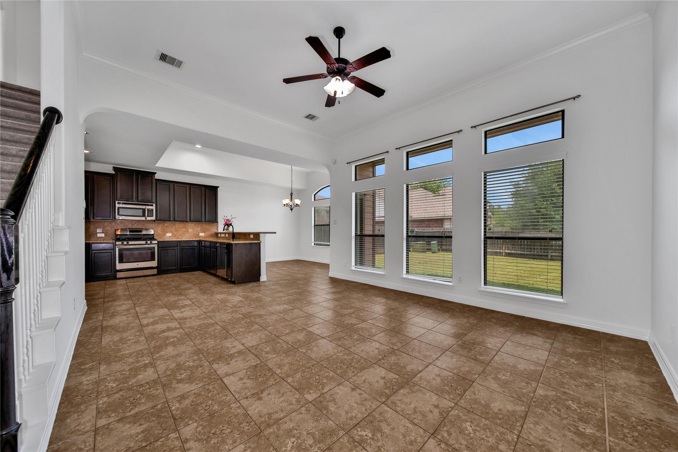 711 Aulia Lane Spring, TX 77386 - Photo 8 of 25